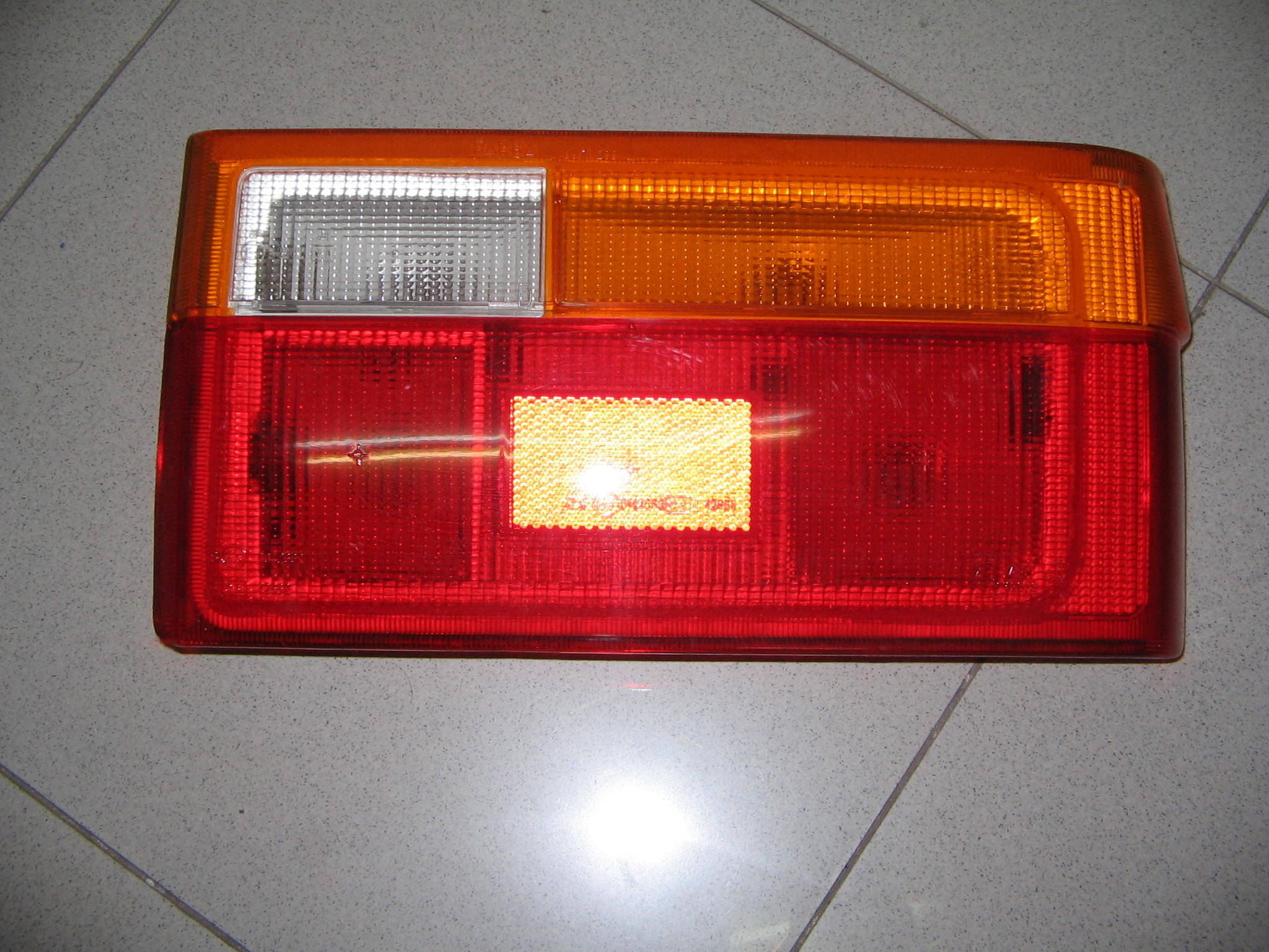 RENAULT  9 FANALINO POST.DX   N.307